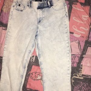 𝑙𝑖𝑔ℎ𝑡 𝑤𝑎𝑠ℎ 𝑗𝑒𝑎𝑛𝑠